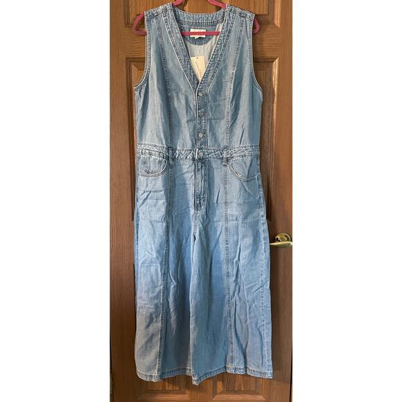 NWT Universal Thread Size 14 Sleeveless Cropped Light Wash Denim Jumpsuit - Picture 4 of 6